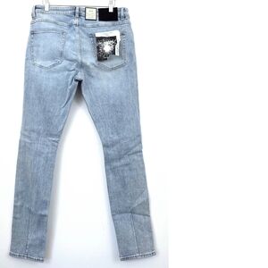 NWT NEUW Iggy Skinny Tapered 33 x 32 Distressed Jeans Light Wash Button Fly